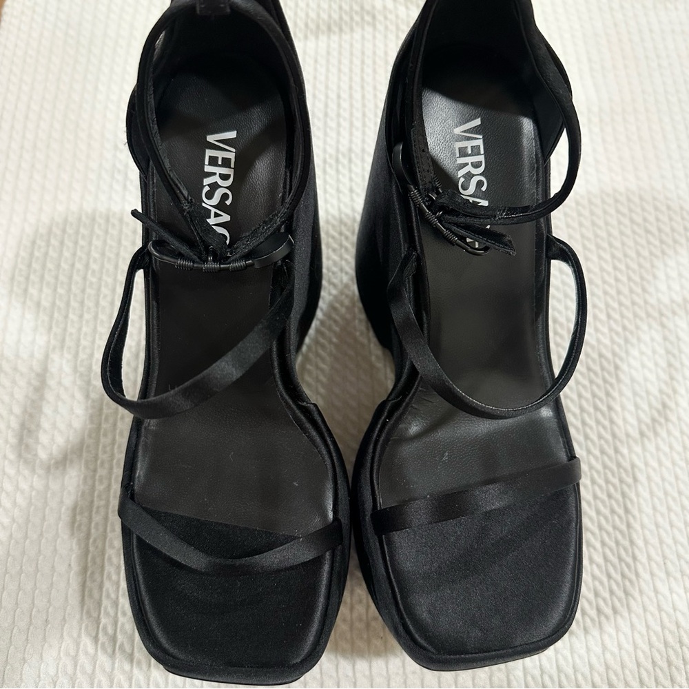 * VERSACE Platform Sandals BX17 - Picture 7 of 14